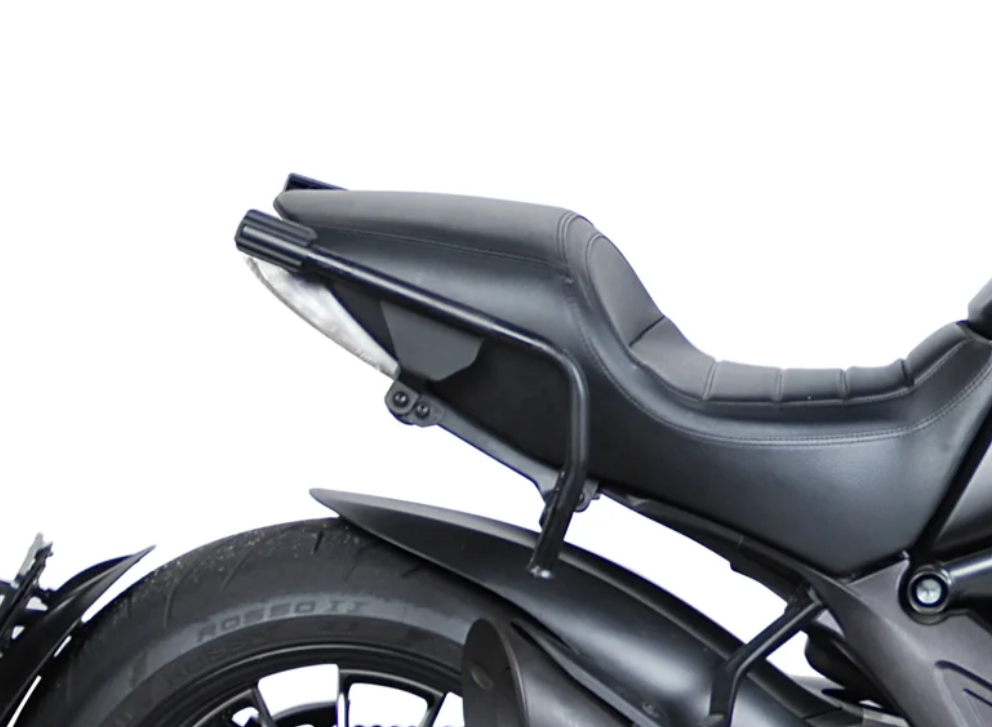 Screenshot202024-11-1320121417.png Монтажен комплект за куфари SHAD 3P SYSTEM DUCATI DIAVEL 1200 '14 - Image 1